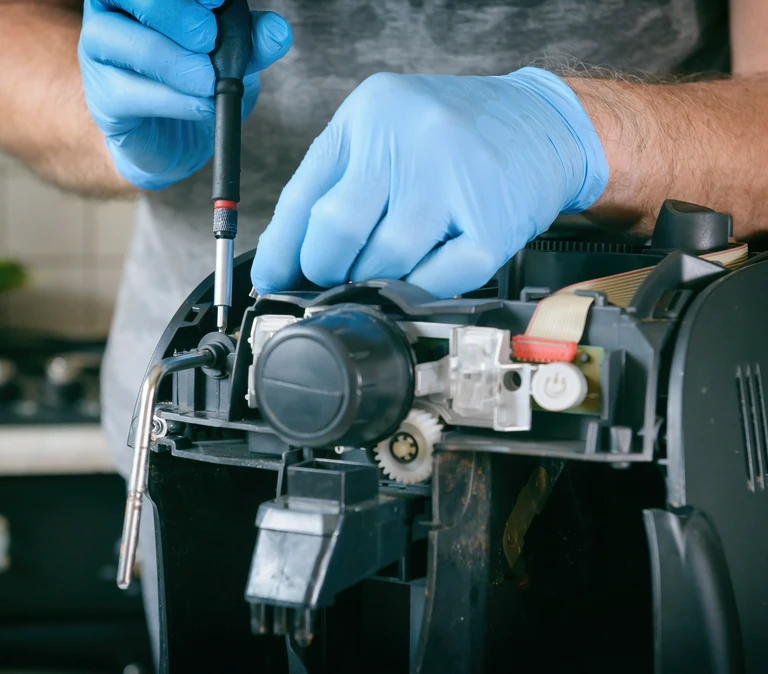 Uszkodzony ekspres do kawy